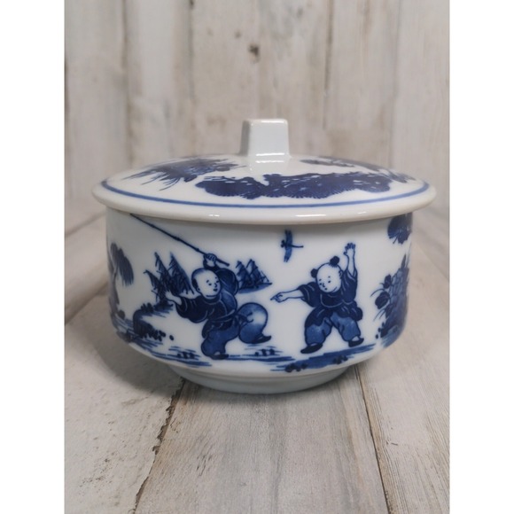 Other - VINTAGE JAPANESE Karako Pattern Lidded Rice Bowl